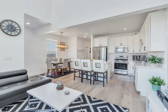 11607 S Dorian Dr, South Jordan, UT 84009 - #2