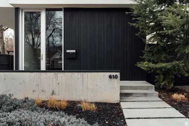 610 S 400 E, Salt Lake City, UT 84111 - #3