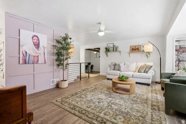 1055 E 200 N, Springville, UT 84663 - #3