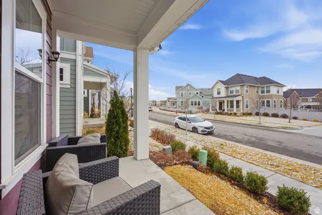 11594 S Skyward Rd, South Jordan, UT 84009 - #3