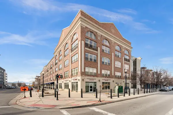 4276 S Main St E #208, Murray, UT 84107