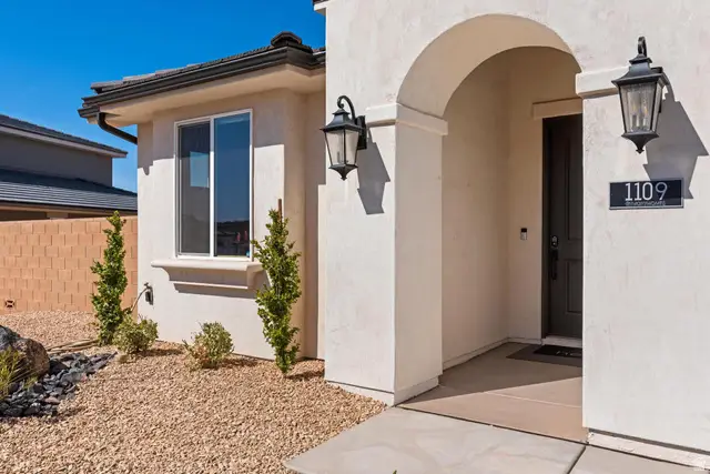 1109 N Paseos St, Washington, UT 84780 - #2
