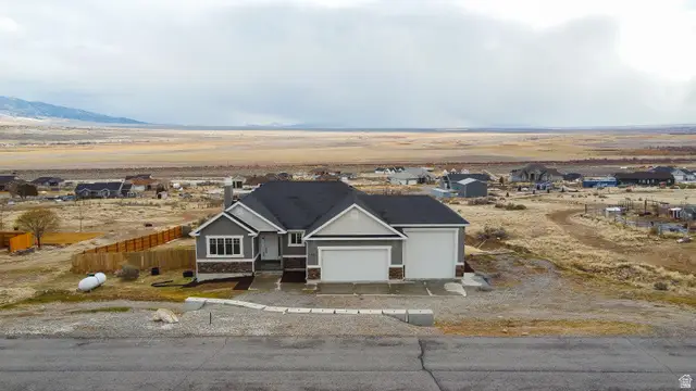 1981 W Ridgeline Rd, Stockton, UT 84071 - #2