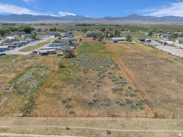 264 N Center St, Goshen, UT 84633