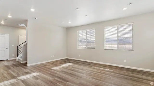 299 E Kanab Creek Dr, Saratoga Springs, UT 84045 - #3