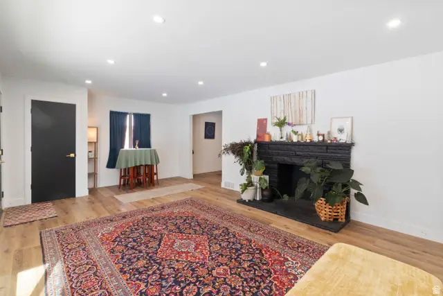 659 E Riviera Cir, South Salt Lake, UT 84106 - #3