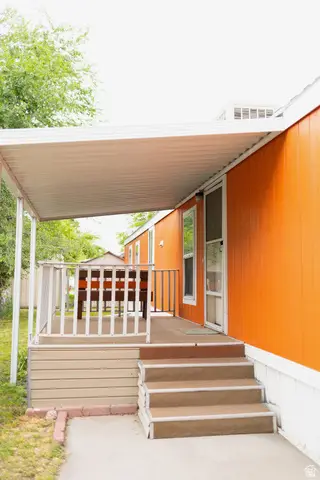 1264 Goldfinch St, Salt Lake City, UT 84123 - #2