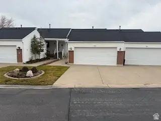 150 E 600 N #202, Kaysville, UT 84037