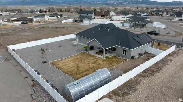 659 N Creekview Dr, Panguitch, UT 84759 - #3