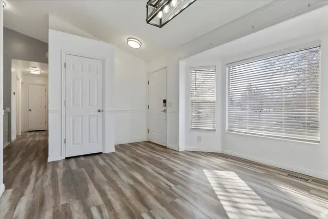 5244 W Shaggy Peak Dr, Riverton, UT 84096 - #3