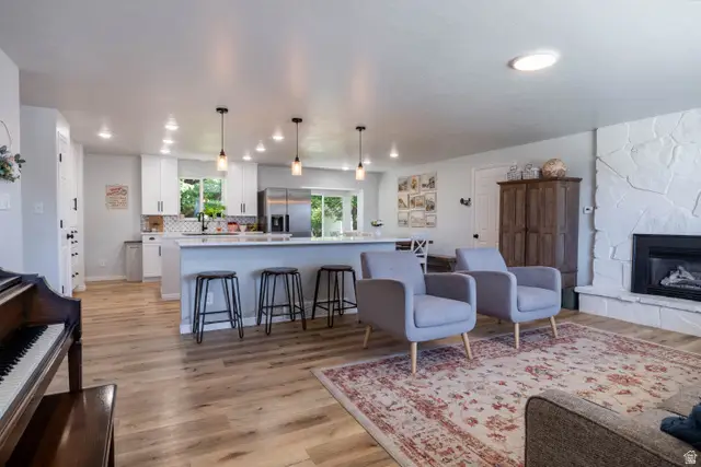 976 N 560 E, Orem, UT 84097 - #2