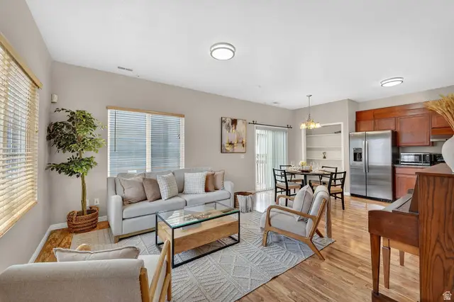 1522 W Oak Lawn Ct S, West Valley City, UT 84119 - #2