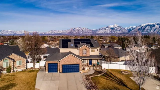 9995 S Caddie Cir W, South Jordan, UT 84009 - #2
