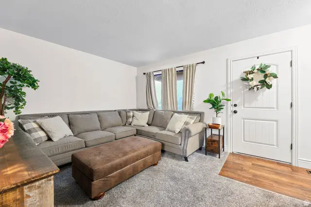 268 E Carly Dr, Grantsville, UT 84029 - #3