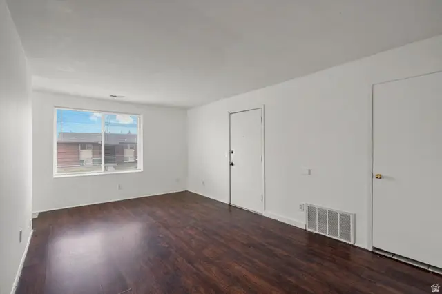 2519 S Parkcrest Dr, West Valley City, UT 84119 - #3