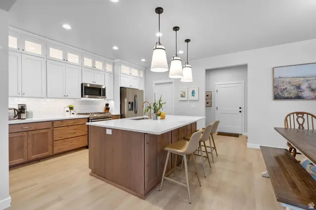 1048 S Old Towne Rd, Layton, UT 84041 - #2