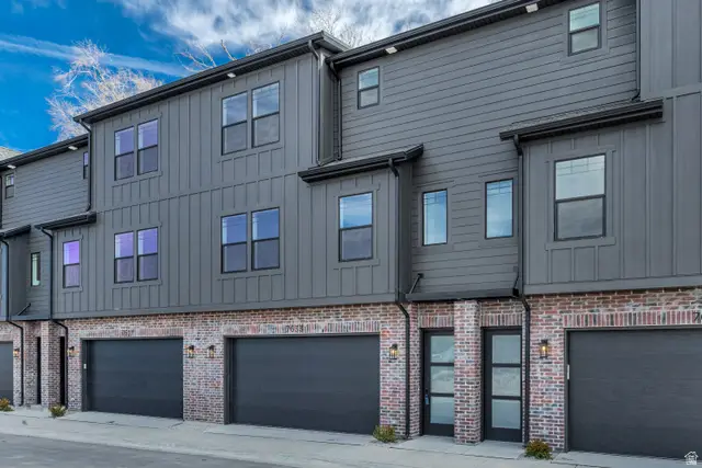 7613 S 300 E, Sandy, UT 84047 - #3