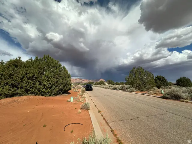 1141 E Red Sage Ln, Apple Valley, UT 84737 - #3