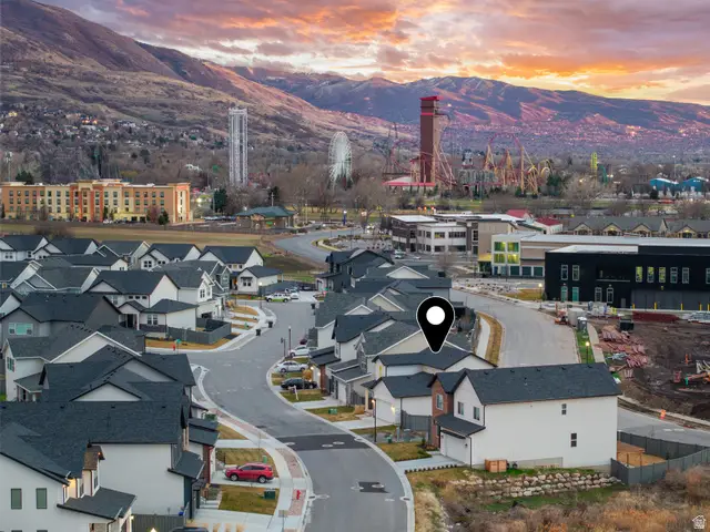 921 N Evelyn St, Farmington, UT 84025 - #2