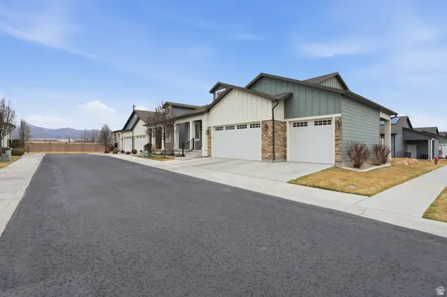 4776 W Furyk Ct S #222, South Jordan, UT 84009 - #3
