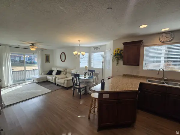 116 E Resaca Dr #F4, Sandy, UT 84070