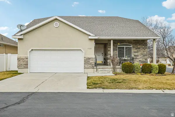 1528 W Turtle Dove Ln, West Jordan, UT 84088