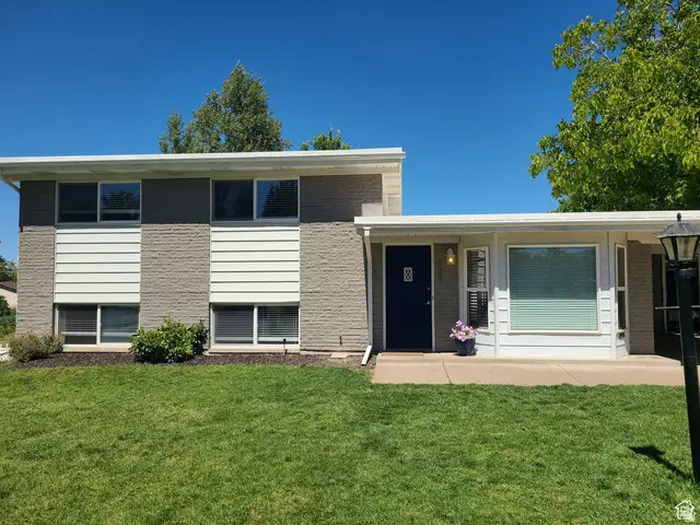 425 E 500 N, Kaysville, UT 84037 - #1