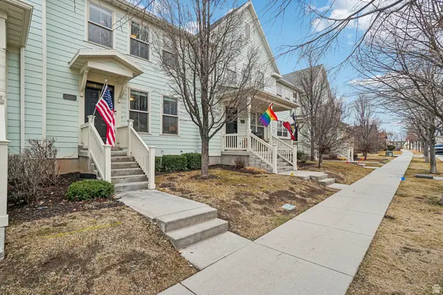 10693 S Topview Rd W, South Jordan, UT 84095 - #3