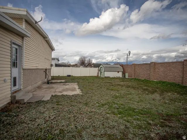 5101 S Lambeth St, Taylorsville, UT 84129 - #3