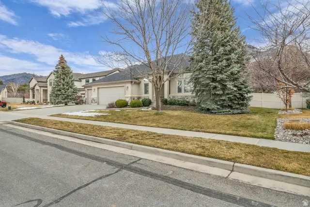 9445 S Marksbury Cir, Sandy, UT 84092 - #3