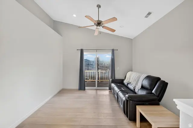 1077 Canyon Meadow Dr S #4, Provo, UT 84606 - #3