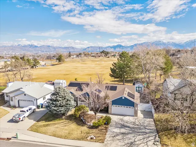 3899 S Chatterleigh Rd, West Valley City, UT 84128 - #2