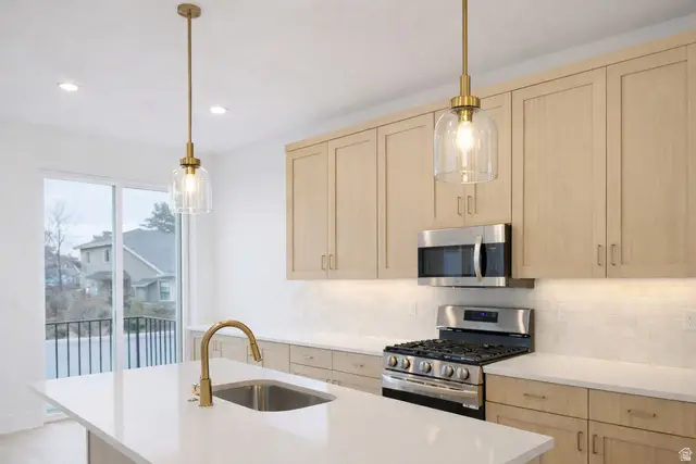 6717 S Vaughn Ln #9, Midvale, UT 84047 - #2