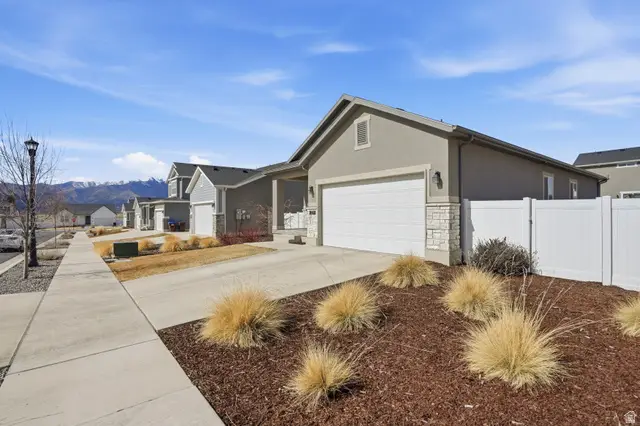 1259 E Kelsey Dr, Eagle Mountain, UT 84005 - #3