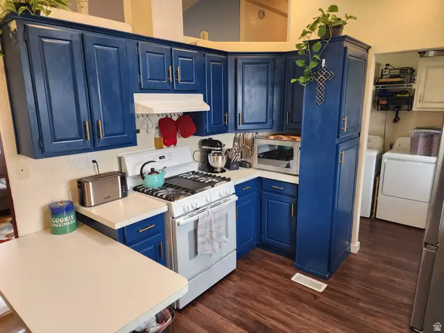 1290 E El Sendero Cir S, Salt Lake City, UT 84117 - #2