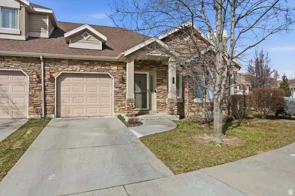 623 E Clearwater Dr #15, Layton, UT 84041