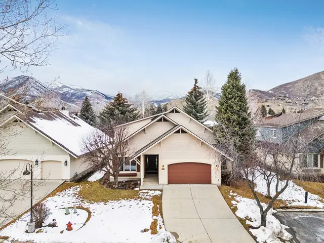 5 E Village Cir, Midway, UT 84049 - #1