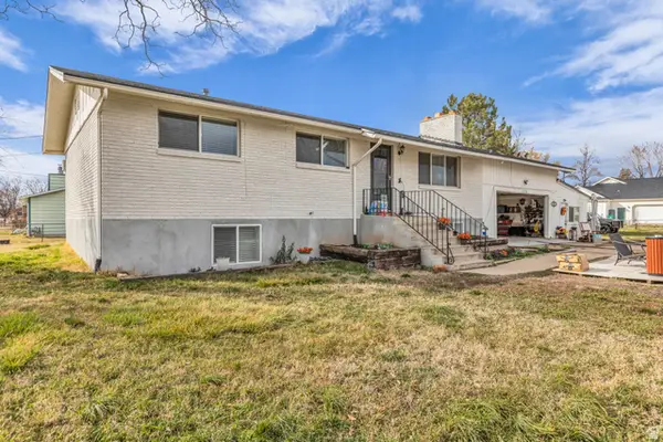 5785 S 6000 W, Hooper, UT 84315