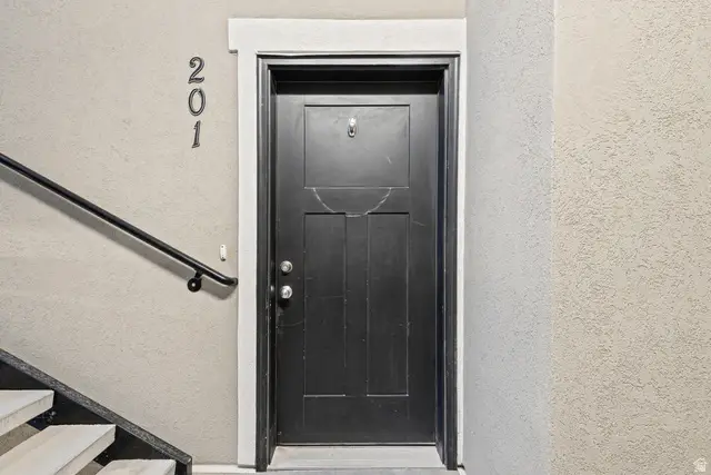 1776 W Newcastle Ln #201, Saratoga Springs, UT 84045 - #2