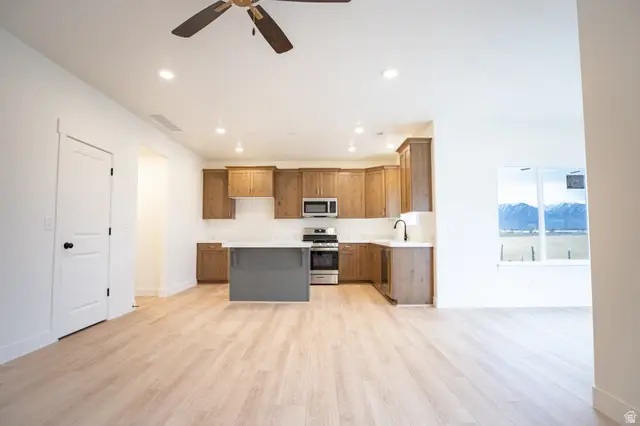 1052 N 1020 Lot W #1, Salem, UT 84653 - #2