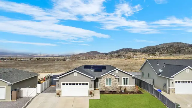 2681 E Clarkstone Dr, Eagle Mountain, UT 84005 - #3