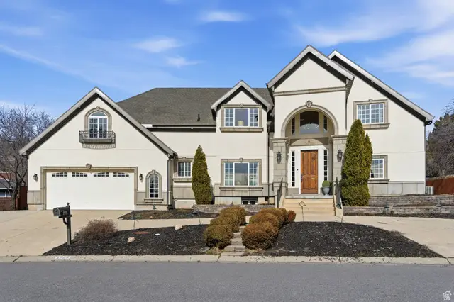 2765 E Blue Spruce Dr, Holladay, UT 84117 - #3