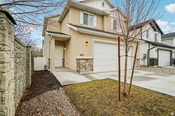 807 N Wellington Ct, North Salt Lake, UT 84054