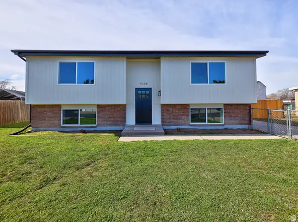 4738 Meadow Wood Way, Salt Lake City, UT 84118