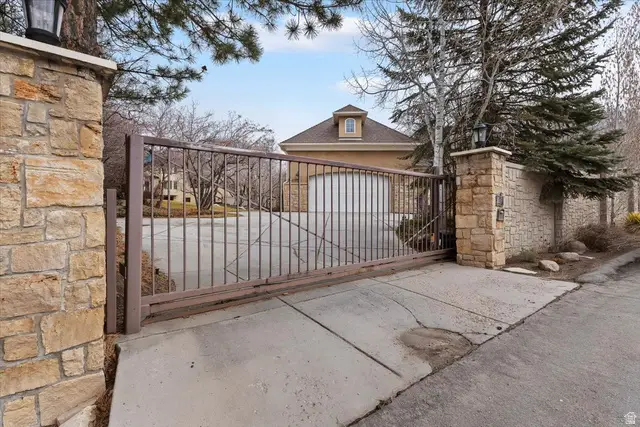 3467 E Danish Rd, Sandy, UT 84093 - #2