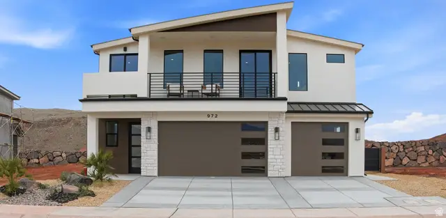 972 E Coyote Crst Dr, Washington, UT 84780 - #1