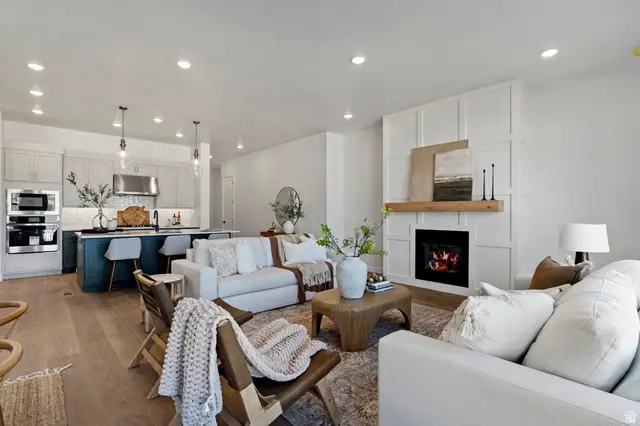 1305 E Larkspur Way, Layton, UT 84040 - #3