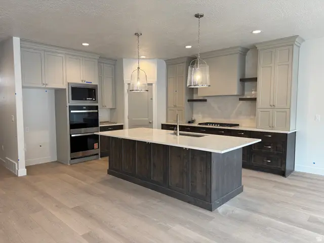 79 W Glen Way #101, South Weber, UT 84405 - #2