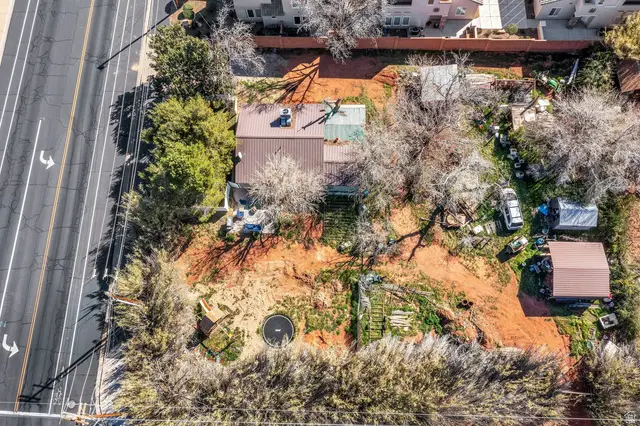 185 W Center St, Ivins, UT 84738 - #2