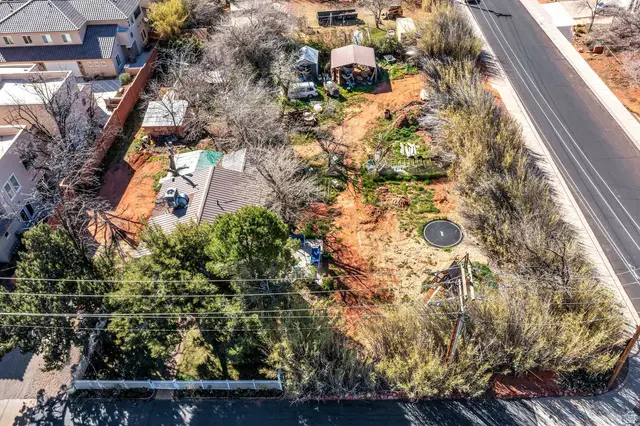 185 W Center St, Ivins, UT 84738 - #3